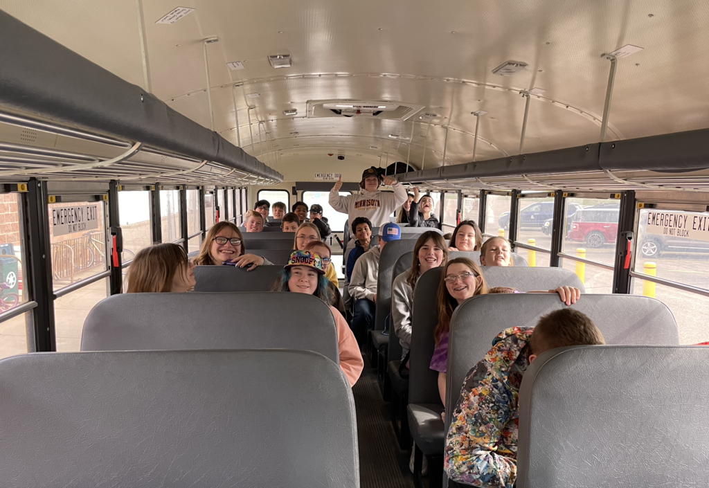 7th graders ready to go to the Science Museum