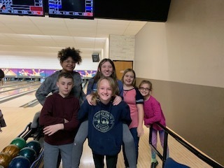 6th graders had a fun afternoon of bowling last Friday.  Thank you to EMS Parents Club for sponsoring the trip.