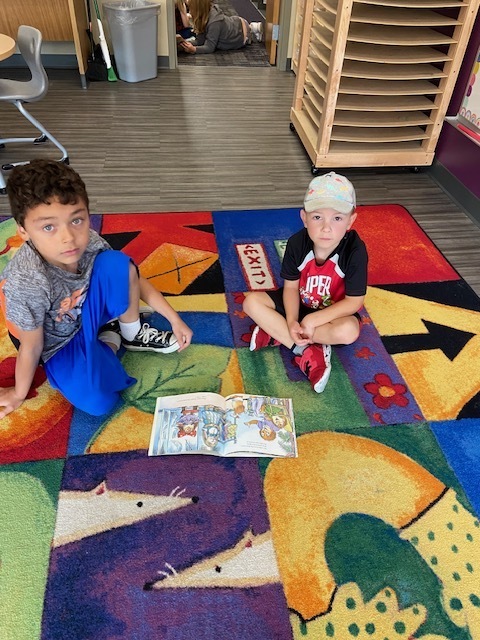 Mrs. Petersonโs third grade class visited Mrs. Therriaultโs kindergarten class to Buddy Read Friday, Sept. 8th.